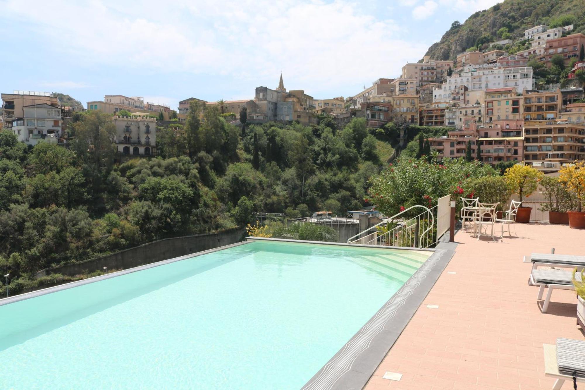 Taormina Skyline Villa Bagian luar foto